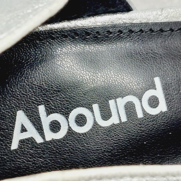 New Abound.Abiris Faux Leather Silver Pointy Toe Heeled Pumps H325 - Picture 10 of 16